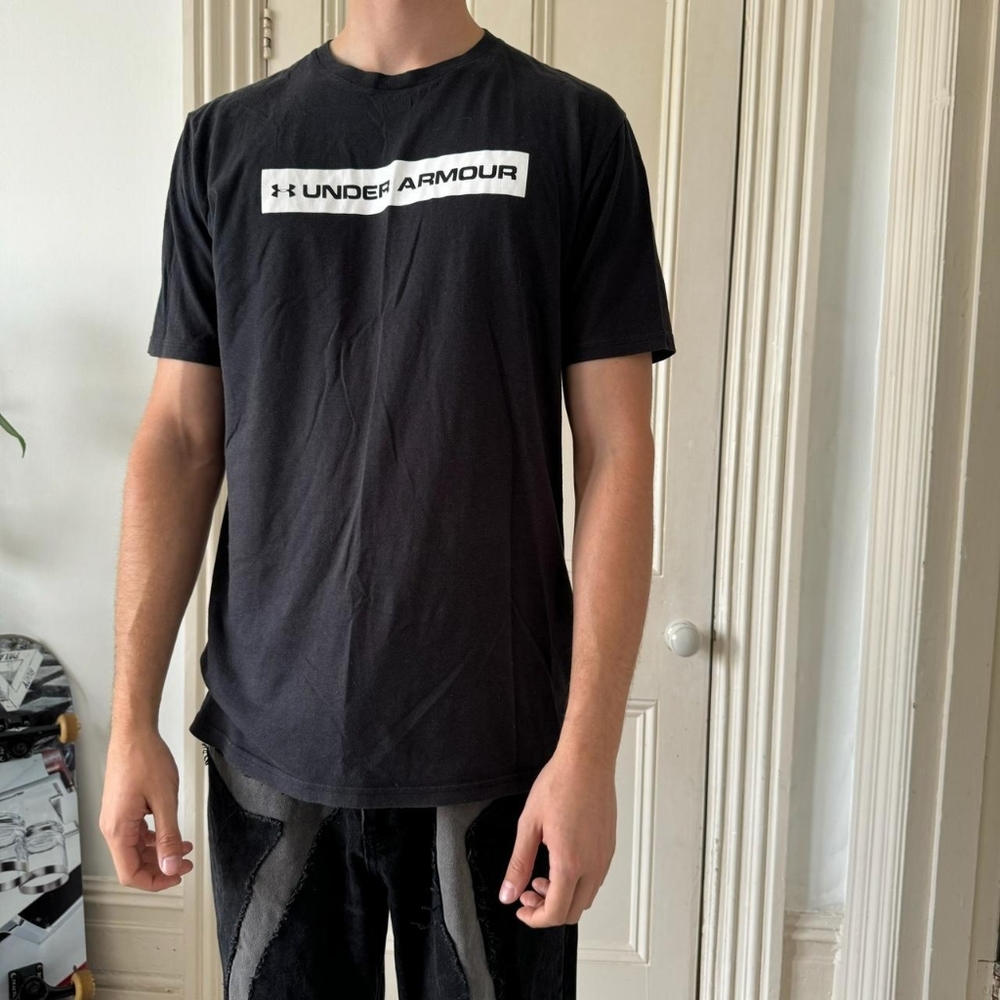 Under Armour Men's T-shirt